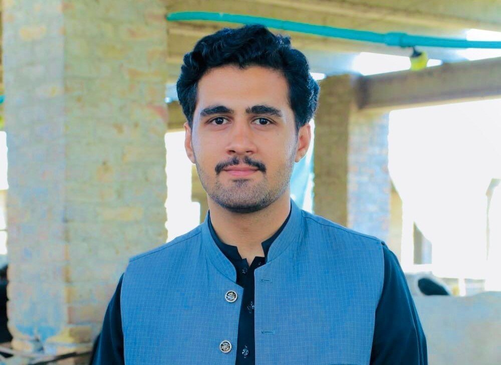 Dr. Zaryab Hassan (DVM)